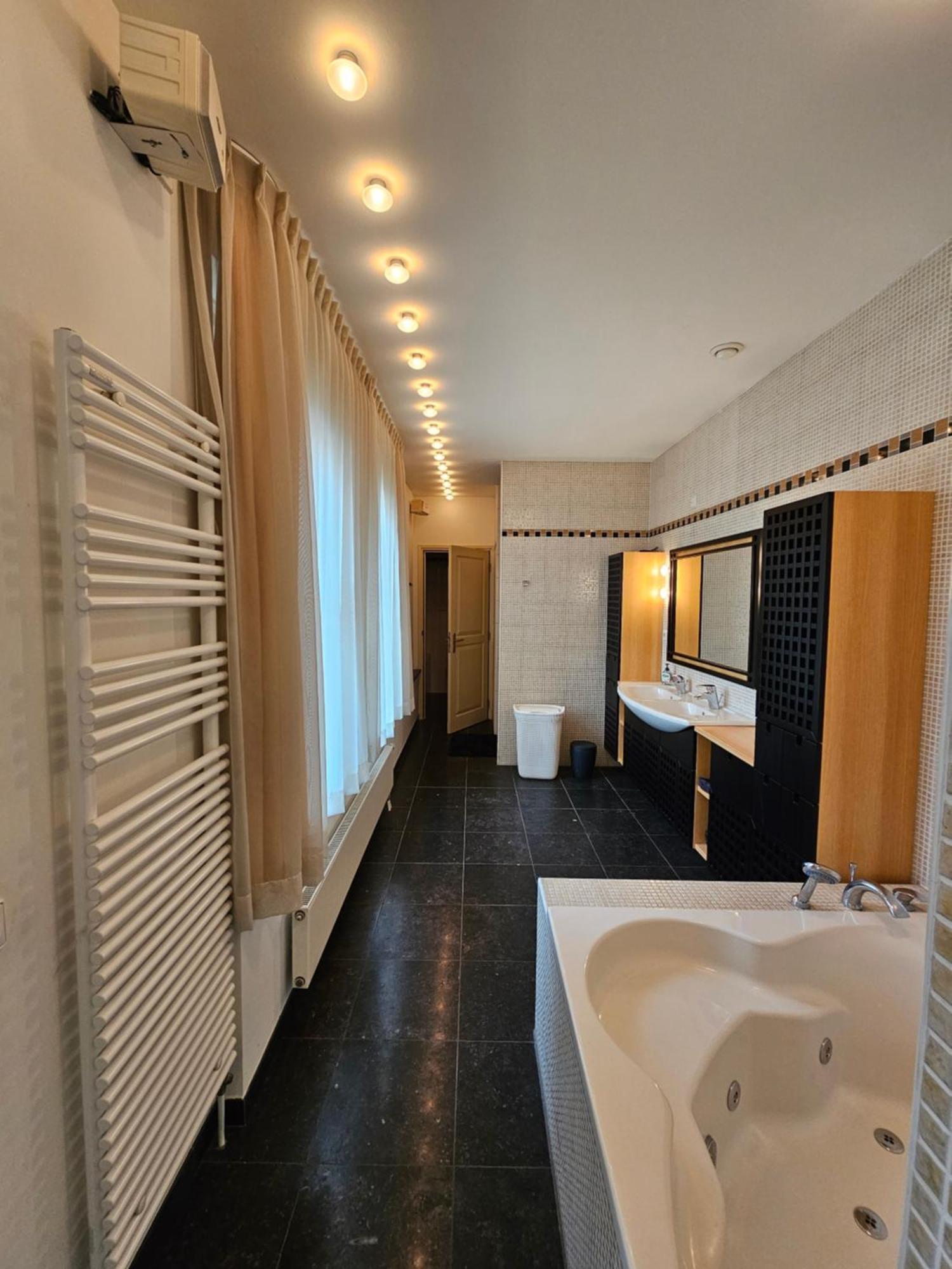 Guest Room Утрехт Екстериор снимка